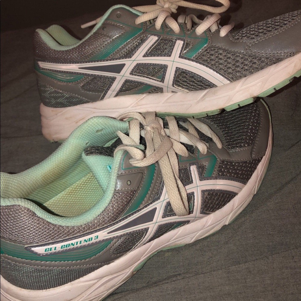 Asics tennis shoes